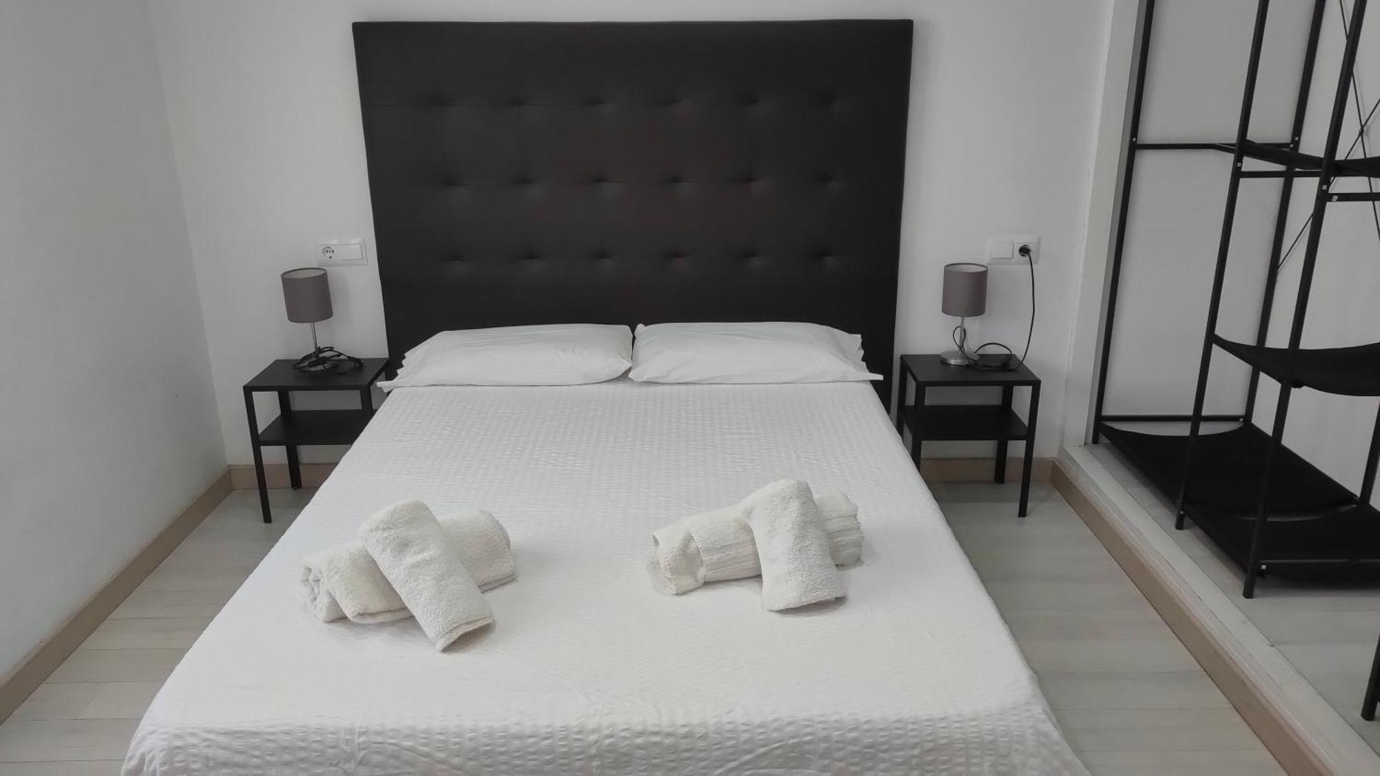Piso Con Parkinprivado Y A10Minutosdelaplayaandando Apartment Malaga Luaran gambar