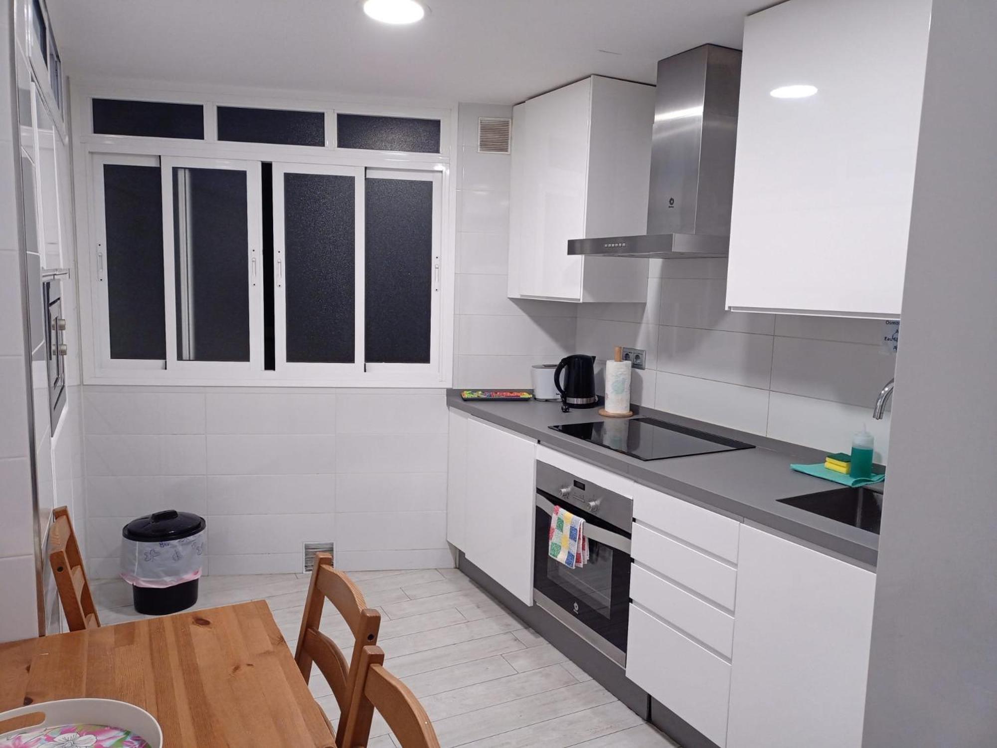 Piso Con Parkinprivado Y A10Minutosdelaplayaandando Apartment Malaga Luaran gambar