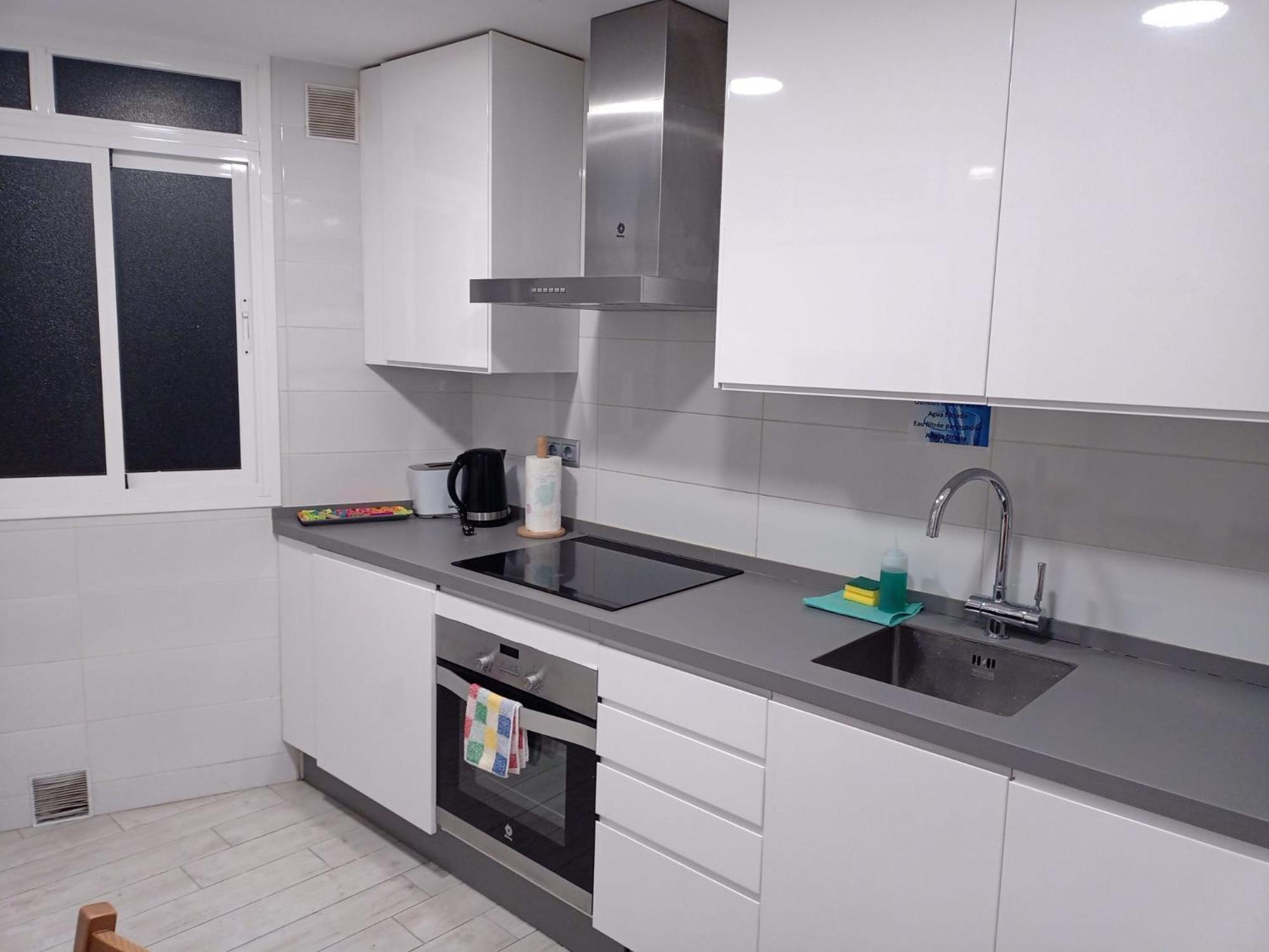 Piso Con Parkinprivado Y A10Minutosdelaplayaandando Apartment Malaga Luaran gambar